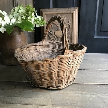 Rustic French Market Basket, Small Garden Harvest, Carry Handle, Farm Table, French Farmhouse, Damages 