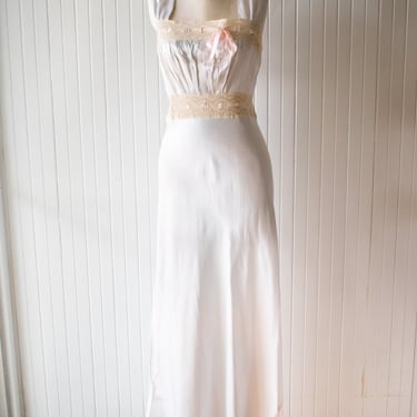 Vintage 1940s Satin Nightgown Medium