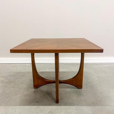 Broyhill Brasilia Mid Century Modern Square Side Table with Starburst Walnut Top 