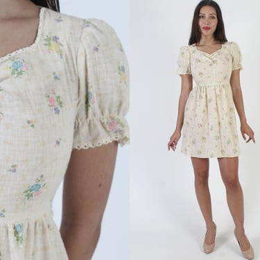 Casual Puff Sleeve Mini Dress, Floral Print Crochet Trim, Vintage 70s Sweetheart Garden Short Frock 