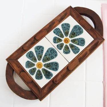 Vintage 70s Spanish Floral Tile Carved Wood Kitchen Trivet Tray - Ceramic Blue Floral Pot Holder Plant Stand - Vitro Tile Spain 