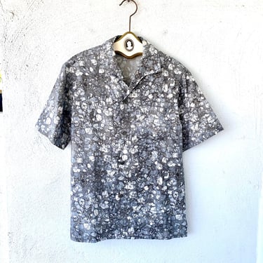 Vintage 70s Disco Mens Shirt Gray Stone Graphic Collared Top 