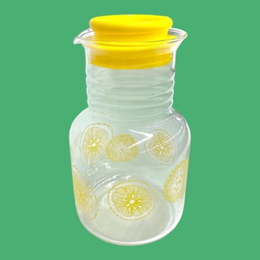 Vintage Pyrex Carafe 1980s Retro Size 1.5 Qt + Lemon Slices + Clear Glass + Yellow Plastic Lid + 3515 + Cold Beverages Only + Kitchen Decor 