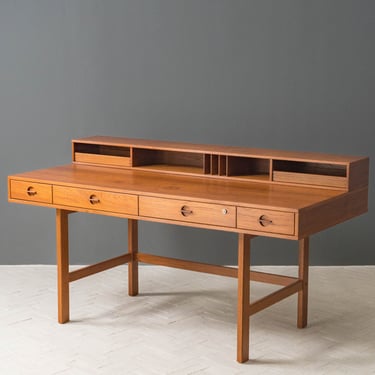 Peter Løvig Nielson Teak Partners Desk