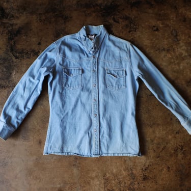 70's Men's Denim Shirt / Vintage Gap Pearl Snap Jean Top / Light Jacket 