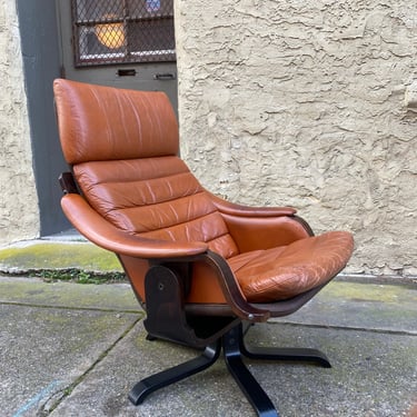 Mid century lounge chair Scandinavian arm chair mid century accent chair 