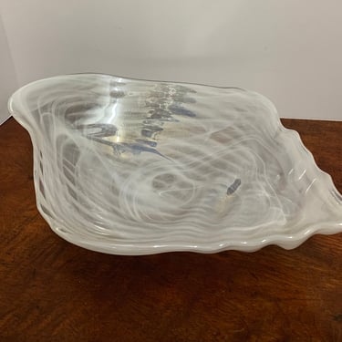 Vintage Seashell Shaped Spun Glass Platter 