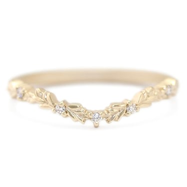 Wood Nymph Slender Soft V-Guard Band -18k Yellow Gold + Diamonds (.04 ctw)