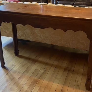Console Table w Wave Edge