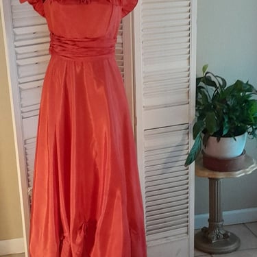Vintage 60s 70s Red Formal Dress / Floor Length / Off Shoulder Optional / M 