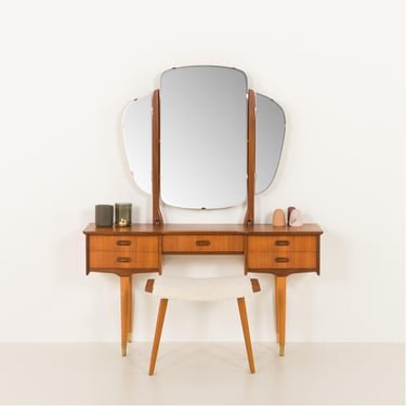 Scandinavian teak dressing table with adjustable mirrors and a footstool, 1960s 