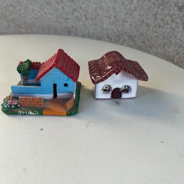 Vintage Miniature Pottery Houses Cottages From Aruba Set 2. 