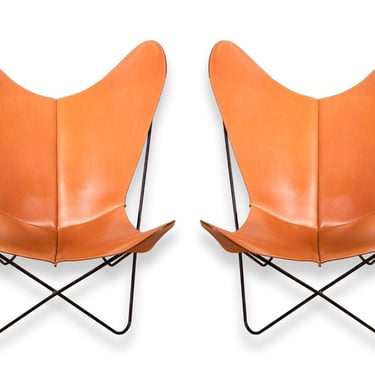 Mid Century Modern Pair of Knoll Leather Cognac Butterfly Chairs 