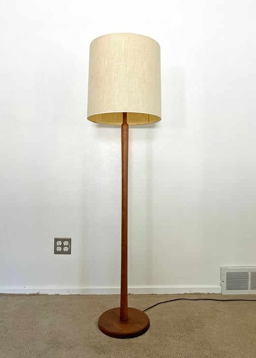 フロアスタンド The Man From Mars Designer Lamp ARCADE Floor Lamp by Roberto Marcatti for Zeus – Graphpaper