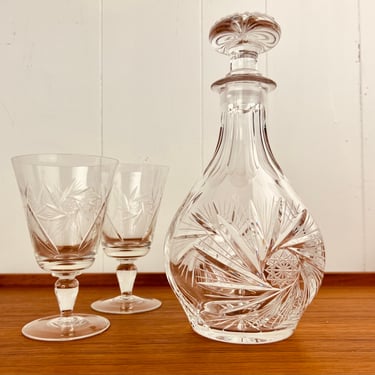 Vintage Crystal Decanter and Wine Glass Set, 3 piece set mid century modern etched atomic starburst, for cottagecore decor, gift 