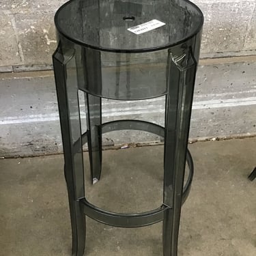 Transparent Acrylic Stool (Seattle)
