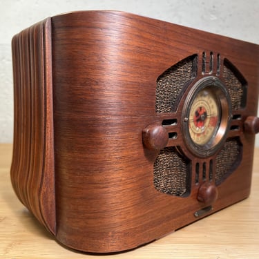 Rare 1936 Detrola "Rome" Radio Model 105A AM/Shortwave Elec Restored 