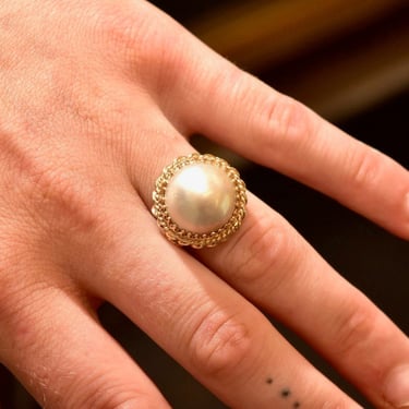 Art Deco 14K Gold Mabe Pearl Cocktail Ring, Ornate Yellow Gold Crown Setting, Vintage Estate Jewelry, Size 7 US 
