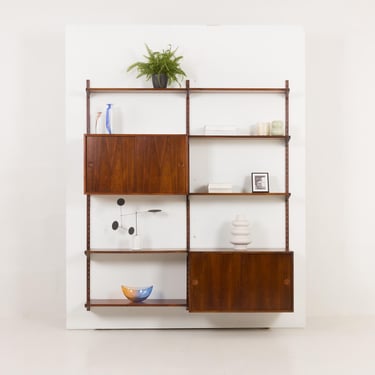 Kai Kristiansen 2 bay rosewood wall unit for FM mobler, 1960s 