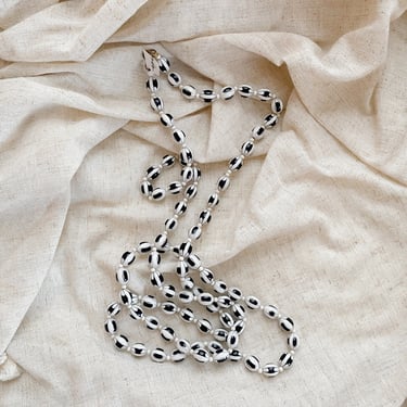 Vintage Black/White Beaded Necklace | 53