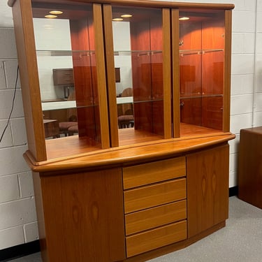 Mid Century Danish Modern Teak Buffet Hutch Display China Cabinet By Laurits M Larsen 