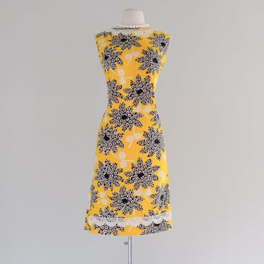 Coolest 1960's Daisy Mod Floral Dress / Sz M