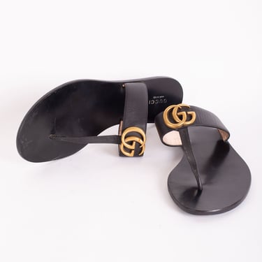 Vintage GUCCI GG Logo T Strap Thong Sandals sz 38 Monogram Slides Black Leather Gold Tom Ford Heels Minimal 90s Y2K Marmont 