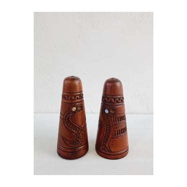 Vintage Walnut Wood Salt and Pepper Shaker, Rustic Midcentury style 