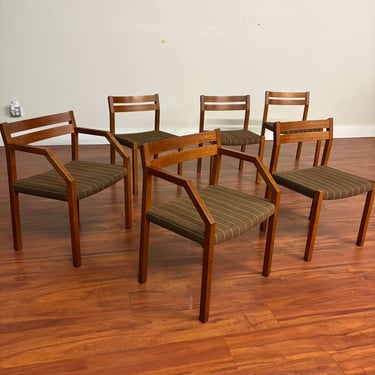 JL Moller Model 401 Dining Chairs, Set of 6
