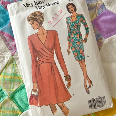 Vogue Very Easy Sewing Pattern, Draped Dress, Deep V, Wrap Style, Complete with Instructions, Vintage 1992 