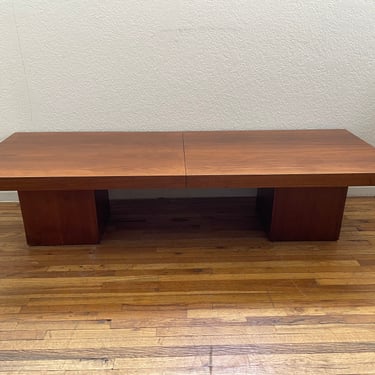 John Keal for Brown-Saltman Walnut Expandable Cocktail Table