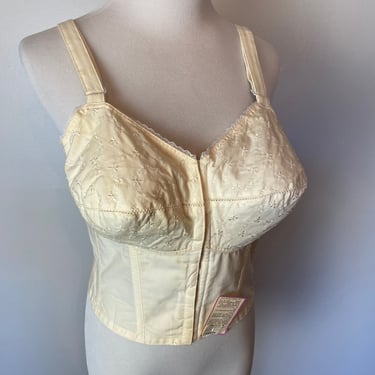 32 C 1950s Bullet Bra / Hand Dyed Hot Pink Cotton Brassiere
