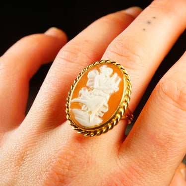 Antique 14K Gold Harp Player Cameo Ring, Large Classic Relief Carved Diaphanous Figural Cameo, Yellow Gold Ribbon Setting, Size 9 1/2 US 
