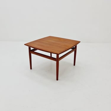 Danish square teak coffee table by Grete Jalk for Glostrup Møbelfabrik, 1960s 