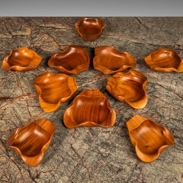 Set of Ten ( 10 ) Mid-Century Organic Modern Serving Bowls Carved from Solid Walnut, USA, c. 1960's 