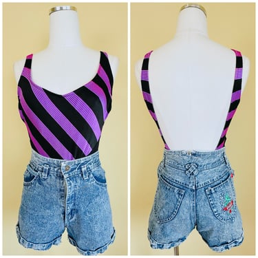 1980s Vintage A Embroidered Acid Wash Shorts / 80s High Waisted Cotton Denim Cuffed Mom Jeans / XS Waist 25