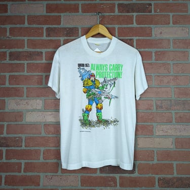 Vintage 80s Judge Dredd Always Carry Protection ORIGINAL Comic Book Tee - Extra Large (fits Large) 