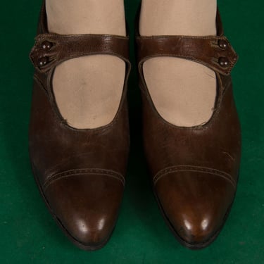 1920s Shoes -  Size 5.5 6 - Quintessential Deadstock Vintage 20s Suede Mary Jane in Chestnut Brown Leather 