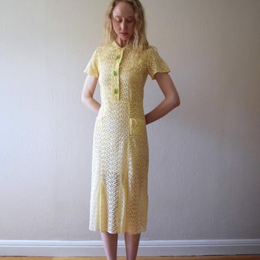 1930s yellow eyelet dress . vintage 30s dress . size xs to xs/small 