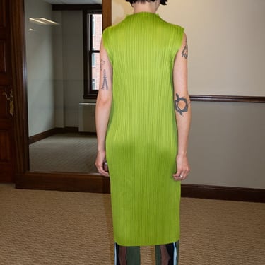 Issey Miyake Sleeveless Dress - Grass Green on Garmentory