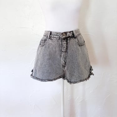 80s/90s Black Acid Wash High Waisted Denim Cut Off Shorts with Bows | 28