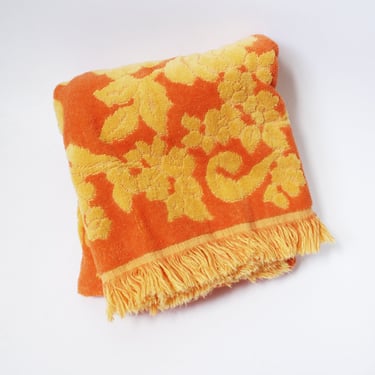 Vintage 60's / 70's large hand towel Decorative Towel - Bright orange colors - Floral - Cannon Mills Co Monticello 