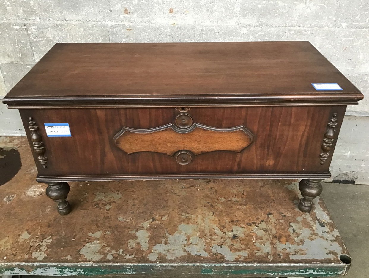 1929 Lane Cedar Chest (Seattle) | Second Use - Seattle and Tacoma, WA ...