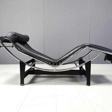 Vintage Le Corbusier LC4 chaise longue for Cassina, 1970s - mid century modern lounge chair - charlotte perriand le corbusier 