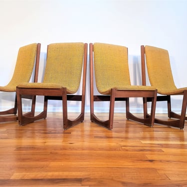 Mid Century High Back and Scooped Set of Four Dining Chairs 