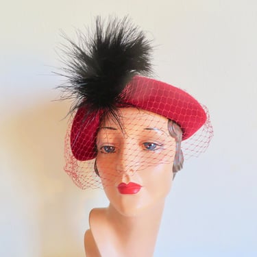 1940's 50's Red Felt Cloche Style Hat with Black Feather and Veil Trim Italian Velour 40's Fall Winter Millinery Rockabilly Size 22 