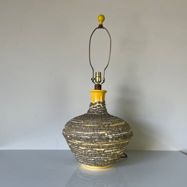 70's Mid-Century Fat Lava Glaze Texture Ceramic Table Lamp 