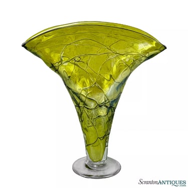Mid-Century Art Deco Green Art Glass Flared Stingray Fan Vase