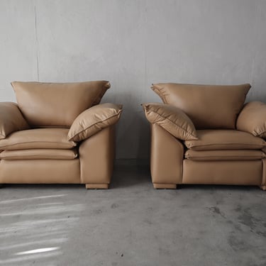 Pair of Over-Sized Post-Modern Leather Lounge Chairs 