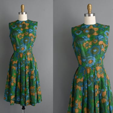 1950s vintage dress |  Green & Gold Cotton Dress | Small | 